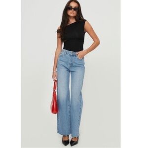 Princess Polly Wide Leg High Rise Raw Hem Jeans sz 0 medium blue Straight